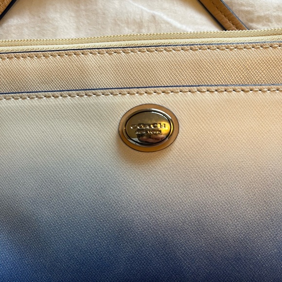 COACH Large Wristlet, White and Blue ombré - Picture 3 of 3